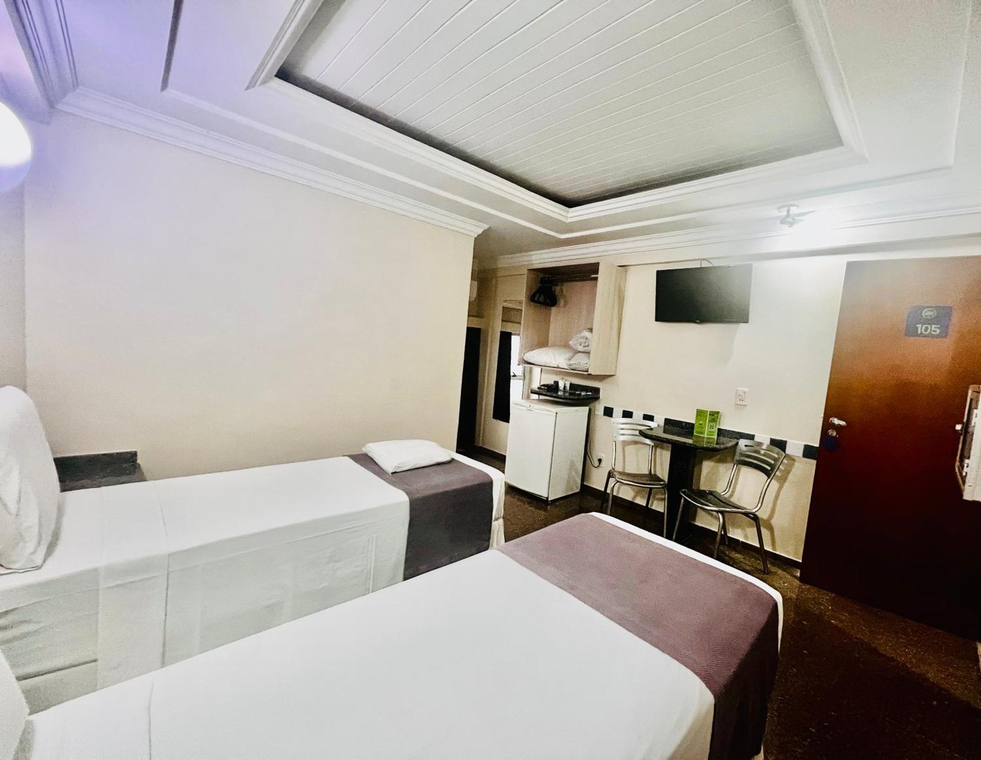 Hotel Buriti Stop (Adults Only) جويانيا المظهر الخارجي الصورة