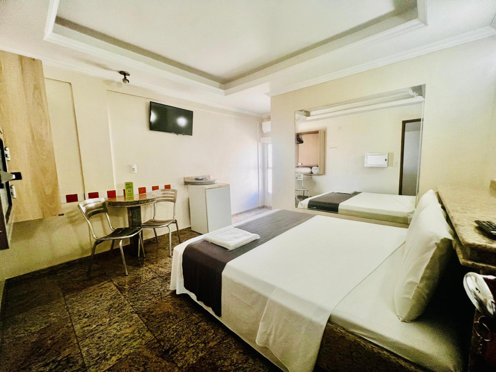 Hotel Buriti Stop (Adults Only) جويانيا المظهر الخارجي الصورة